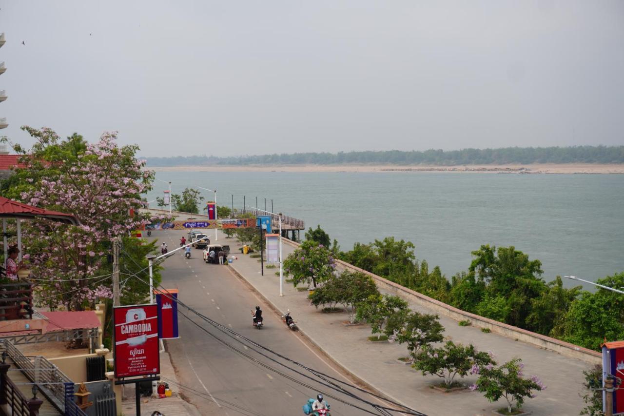 Le Tonle Hotel Kratie Exterior photo