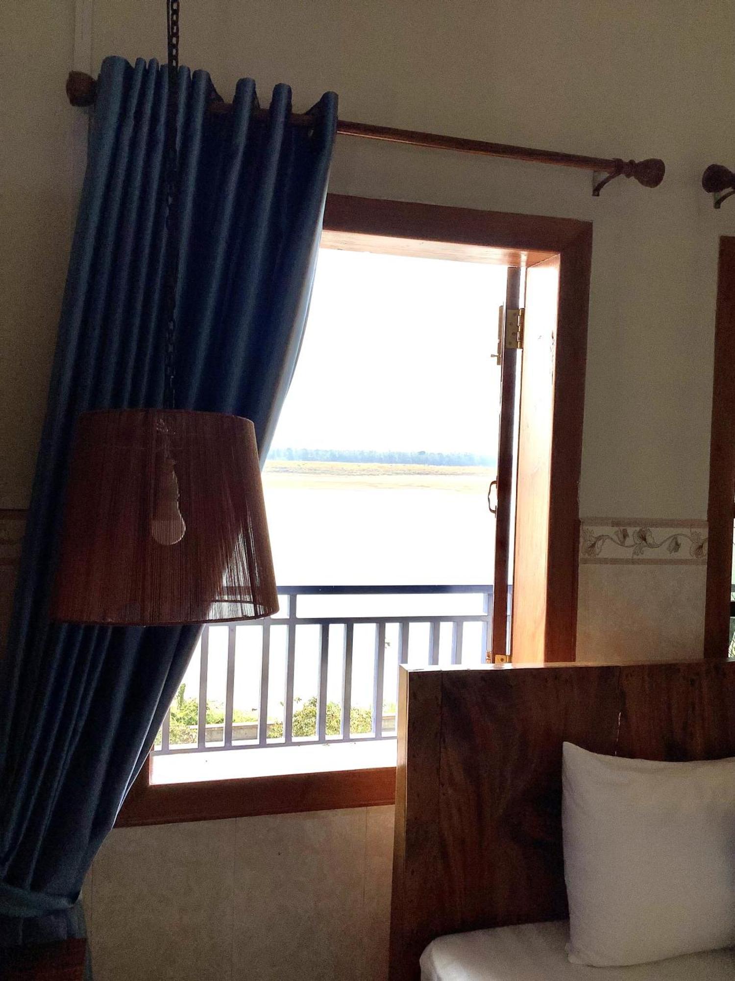 Le Tonle Hotel Kratie Exterior photo