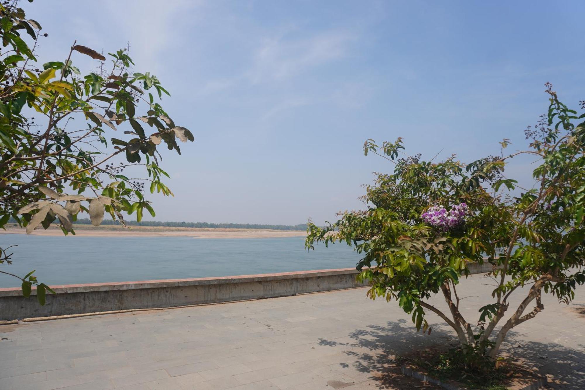 Le Tonle Hotel Kratie Exterior photo