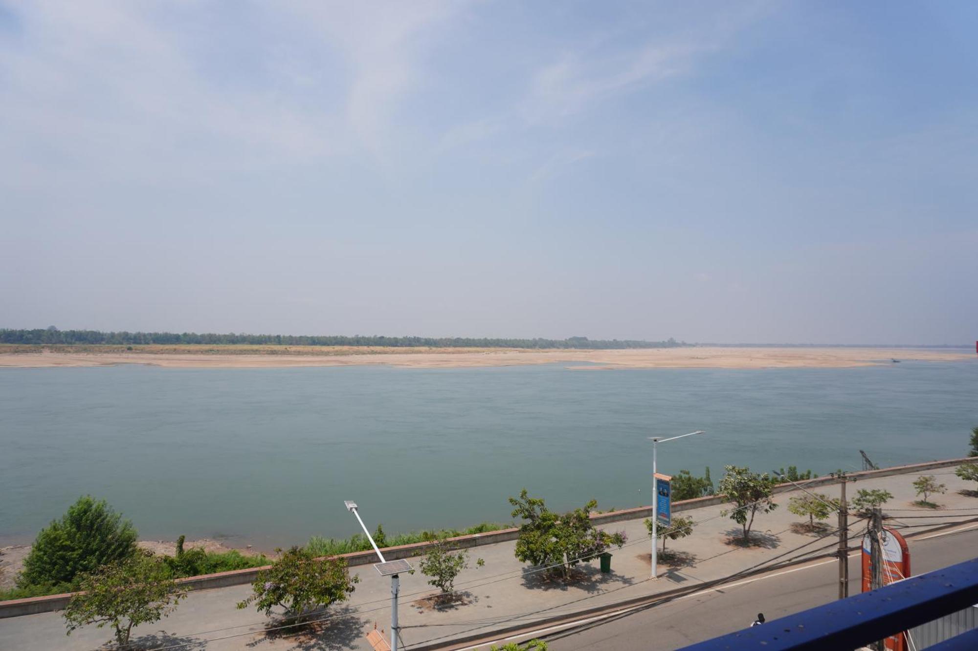 Le Tonle Hotel Kratie Exterior photo